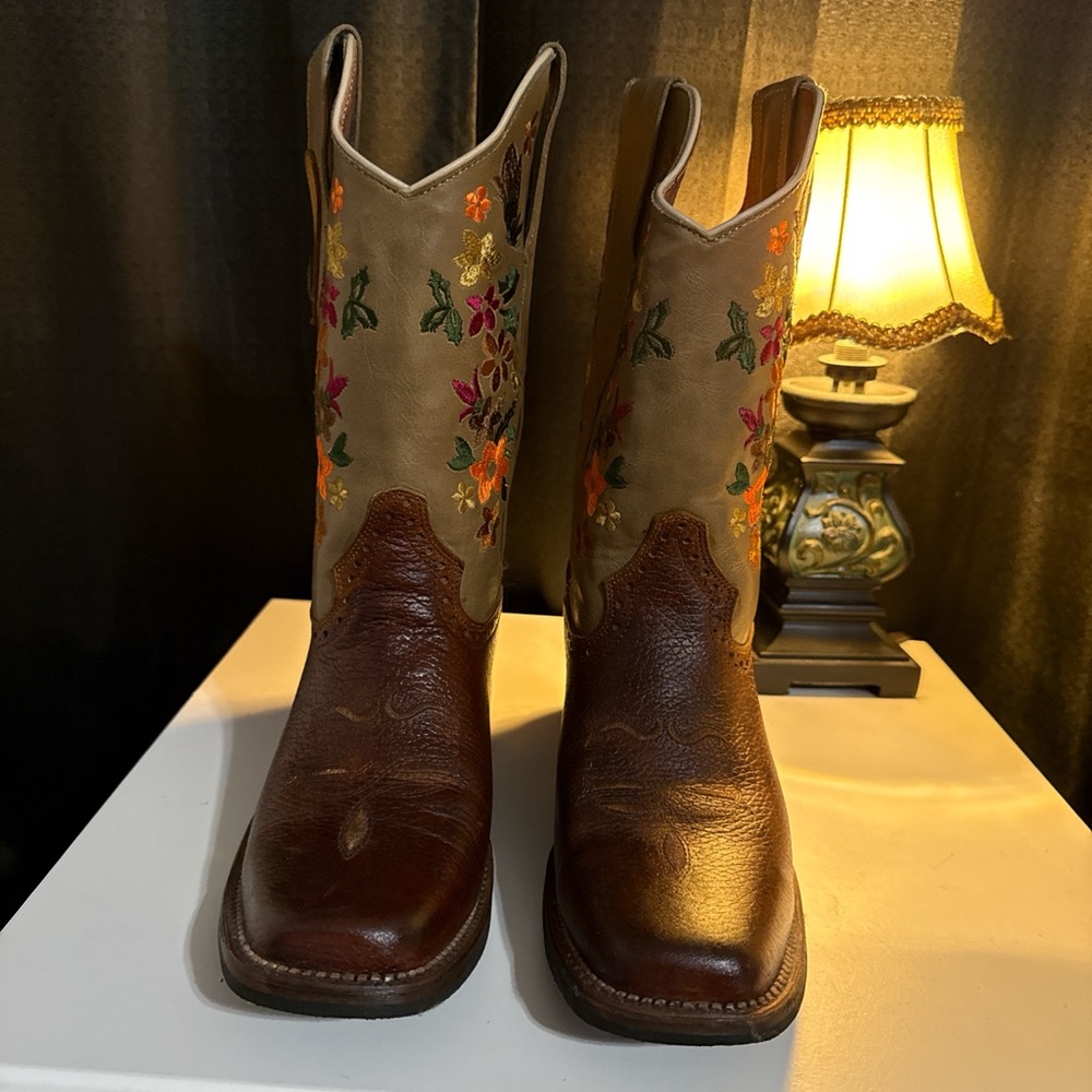 Tony Lama Brown Leather Cowboy Boots